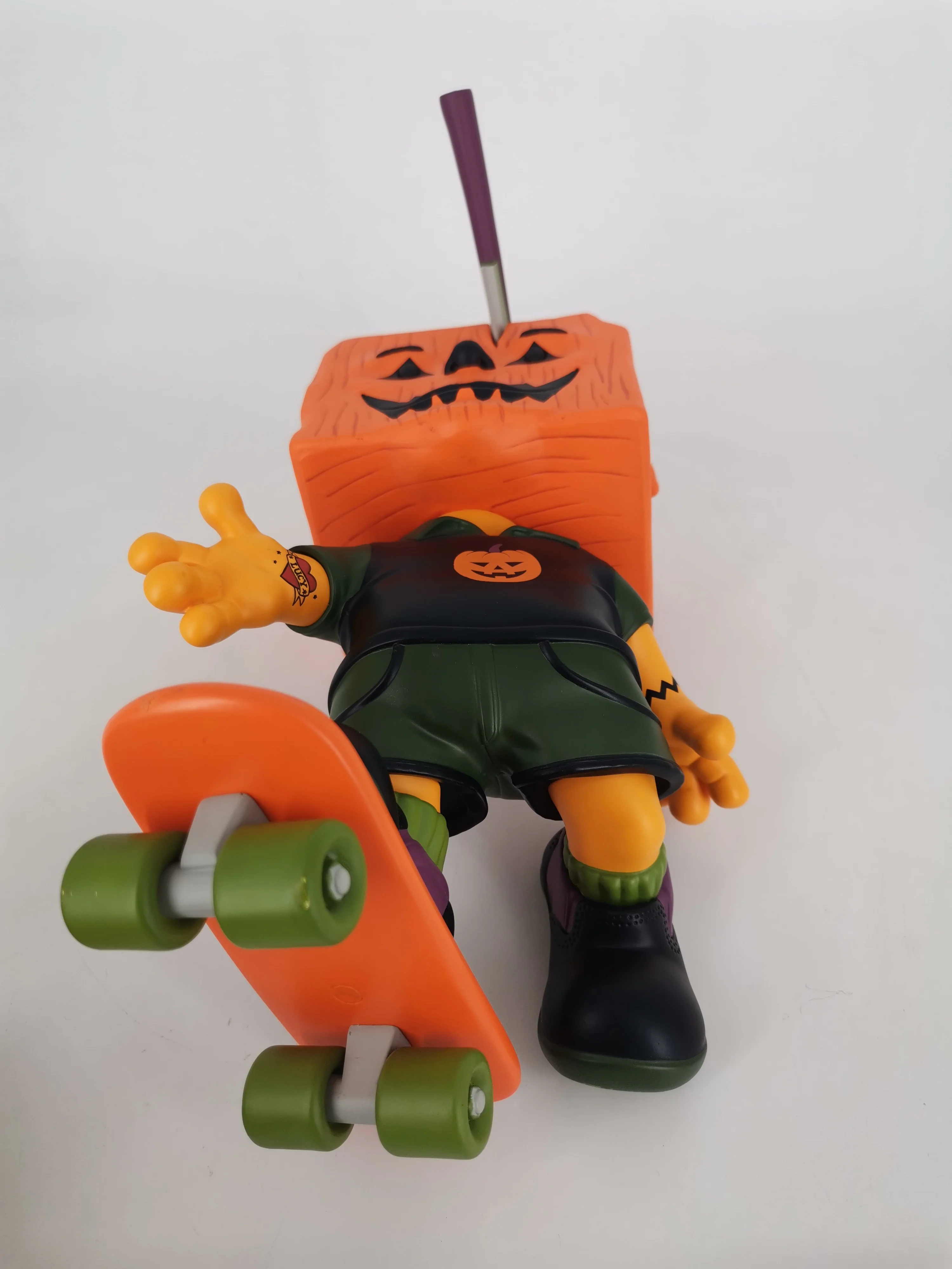 "Block O Lantern"  Vinyl Figure - Image 10