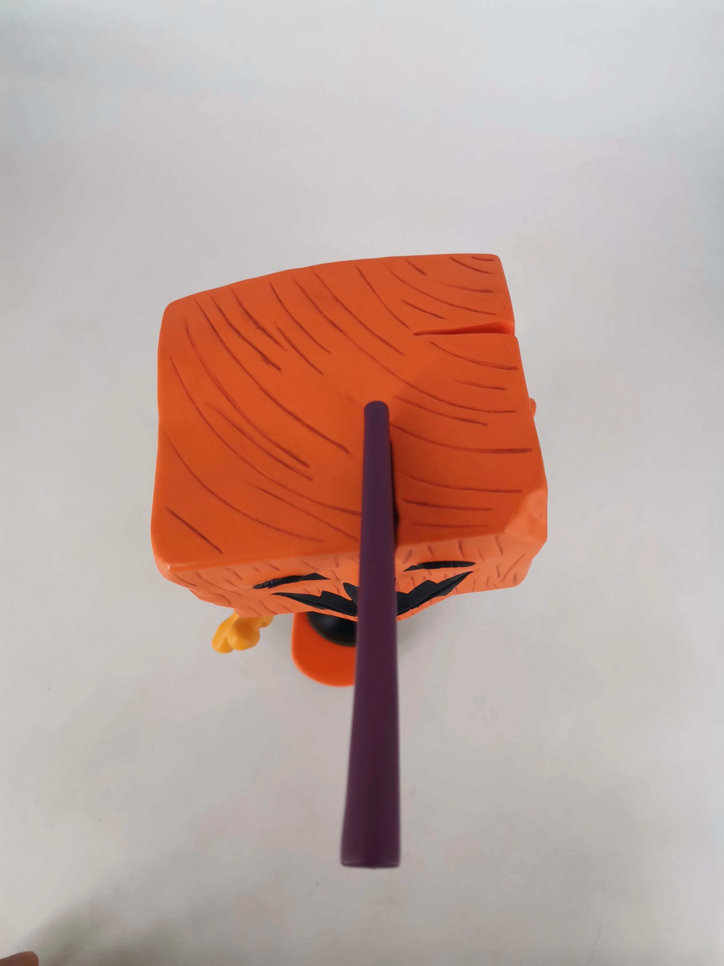"Block O Lantern"  Vinyl Figure - Image 5