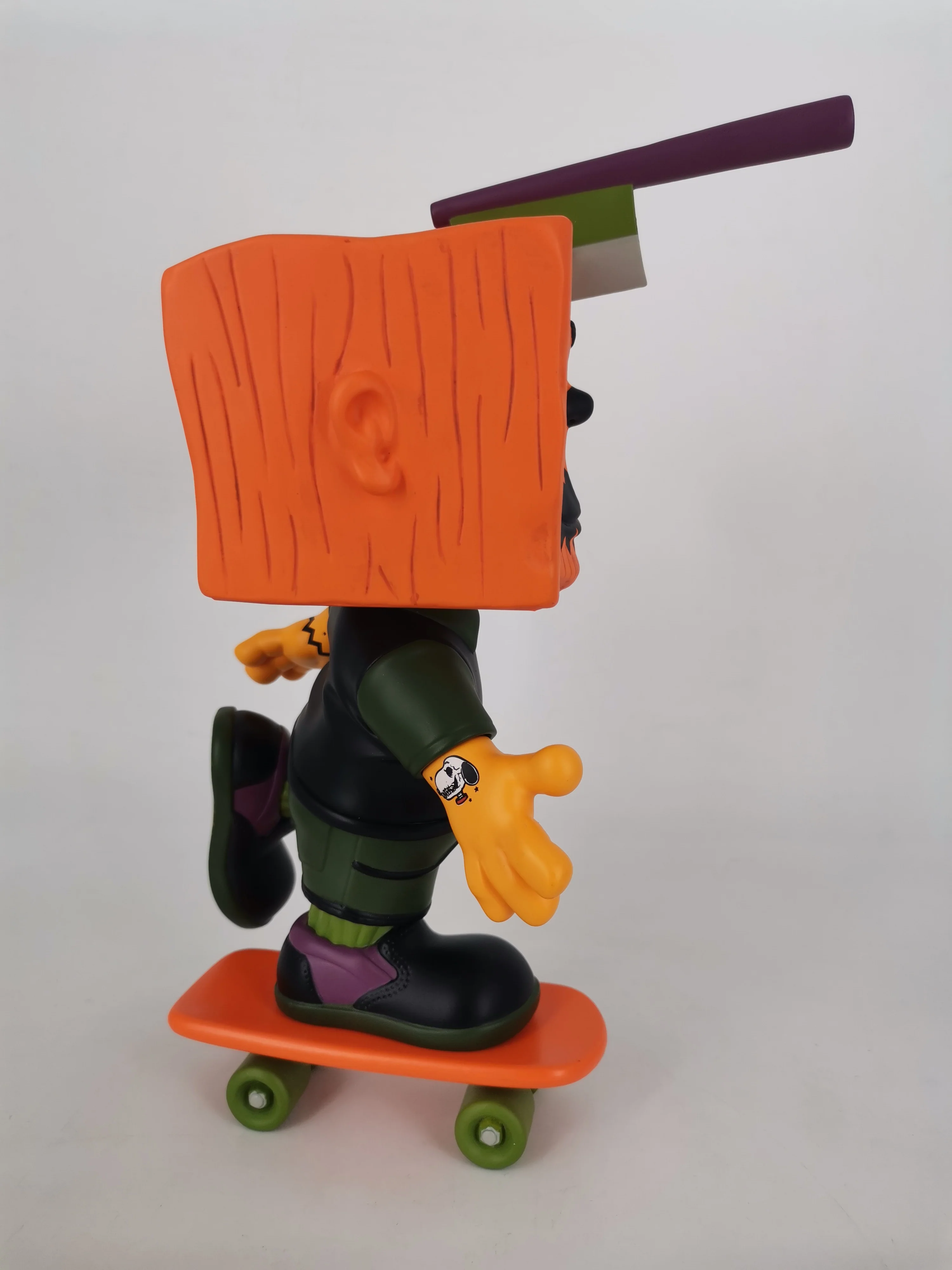 "Block O Lantern"  Vinyl Figure - Image 9
