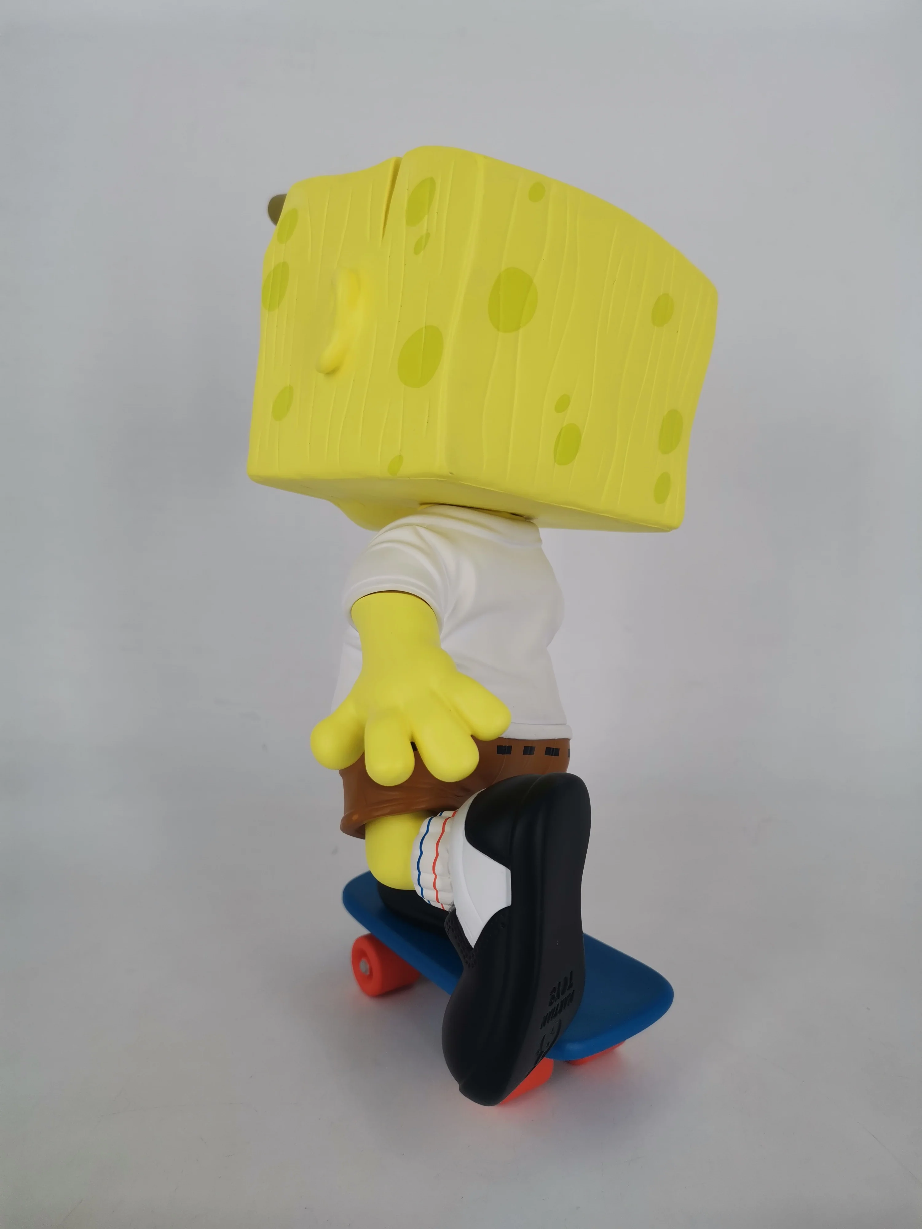 "Sponge Bob Block Head"  Vinyl Figure - Image 6